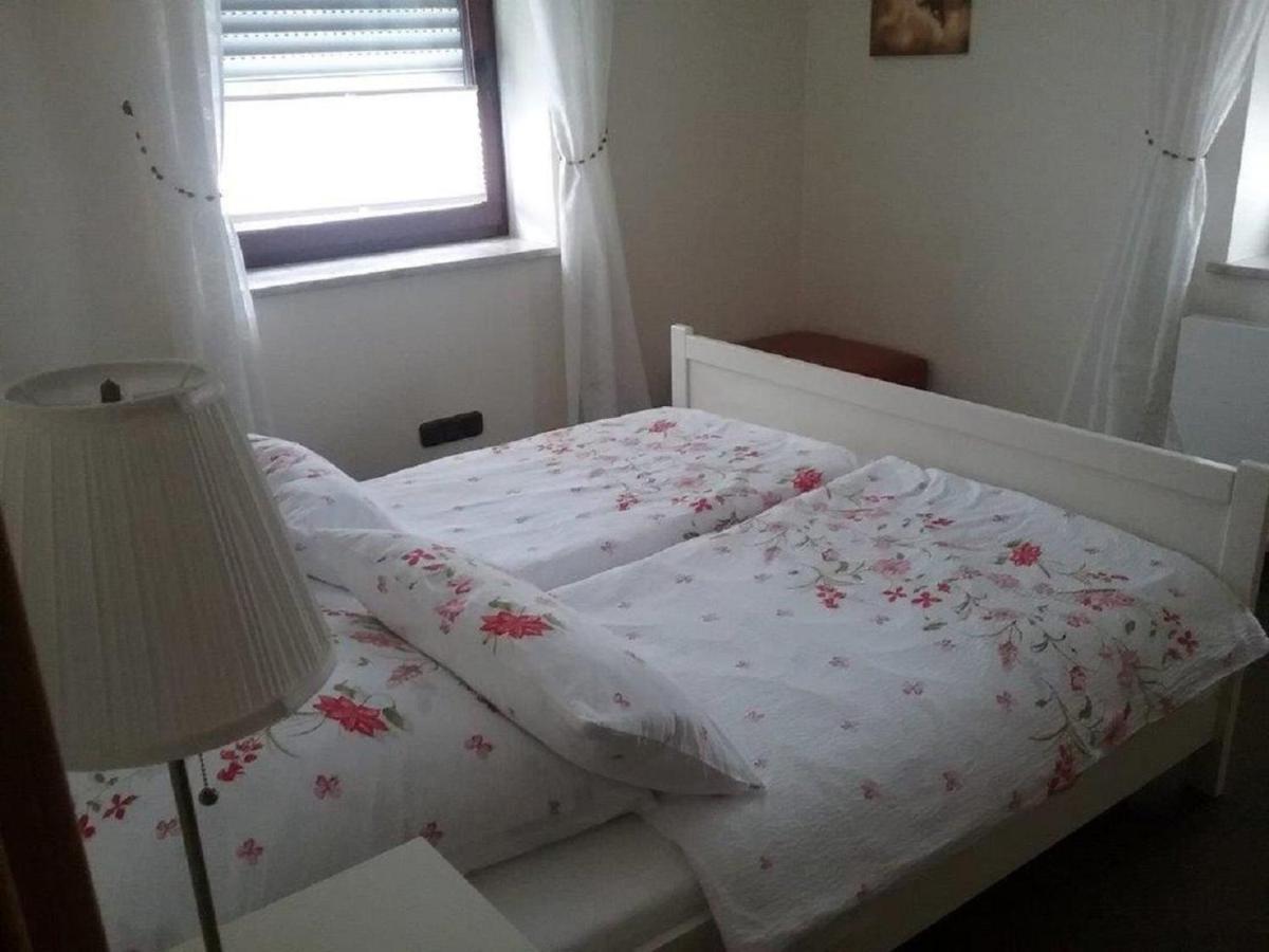 Ferienwohnung Doerfler Bayreuth Luaran gambar